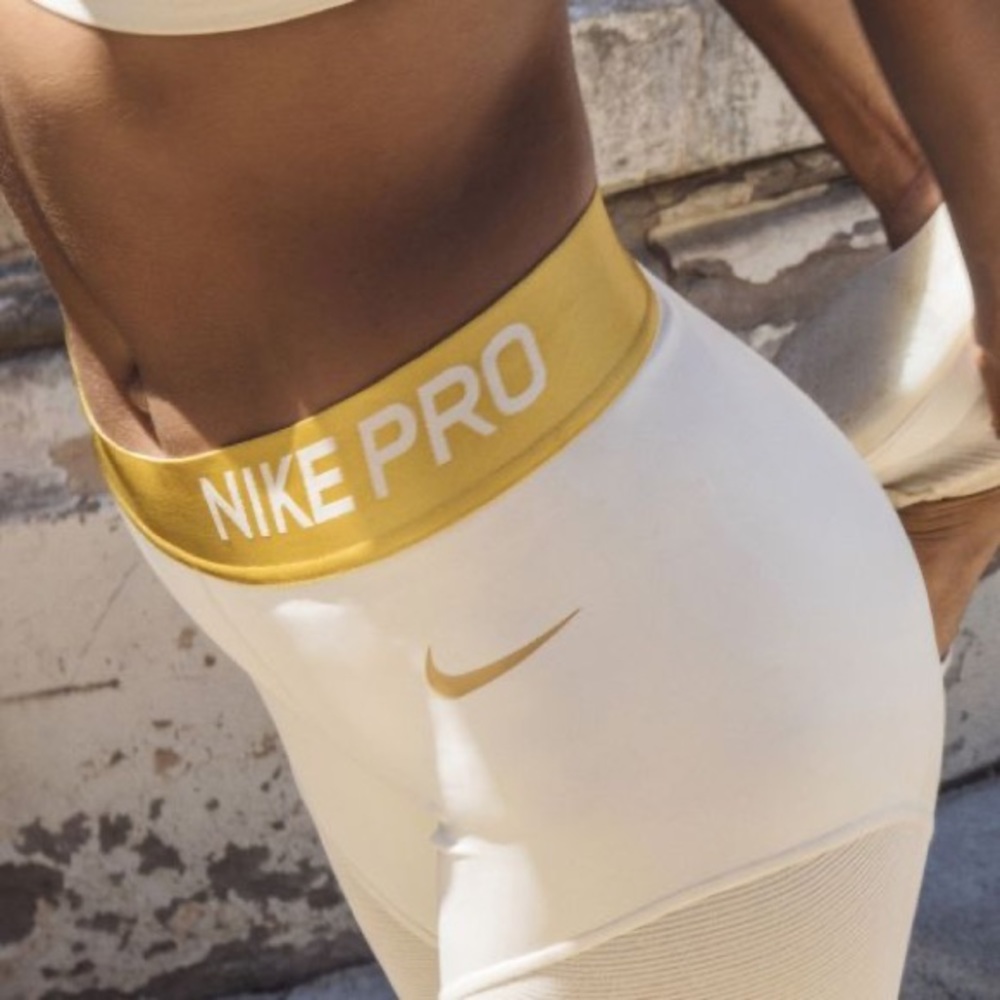 NWT Nike pro training leggings - Picture 4 of 8